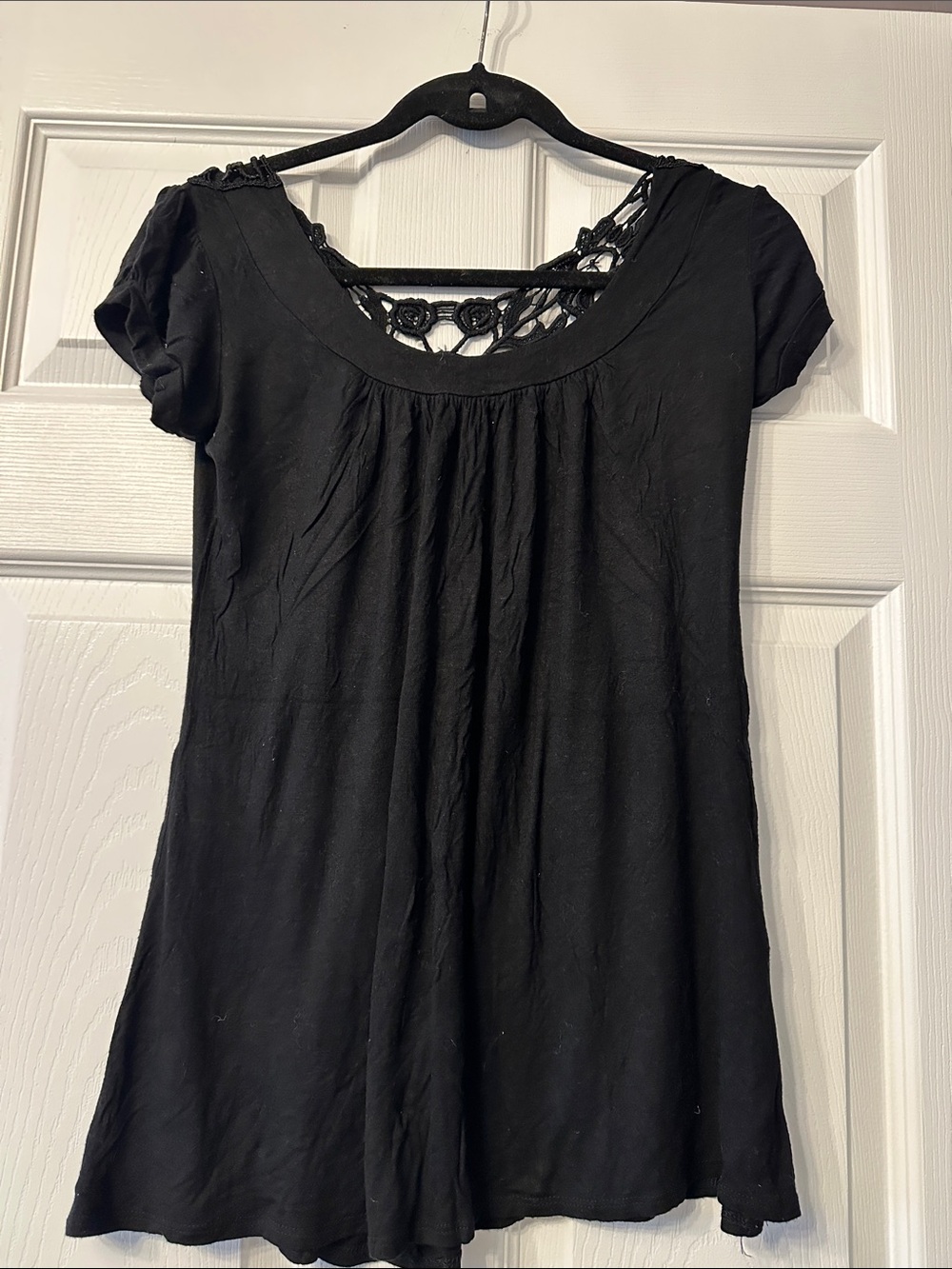 Forever 21 Black Short Sleeve Top with Crochet Back